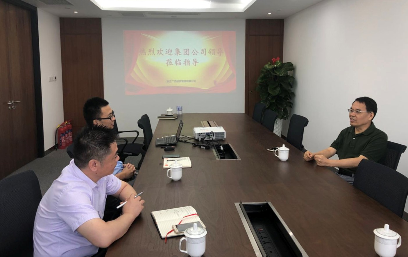 1538031867896599.jpg 1.jpg