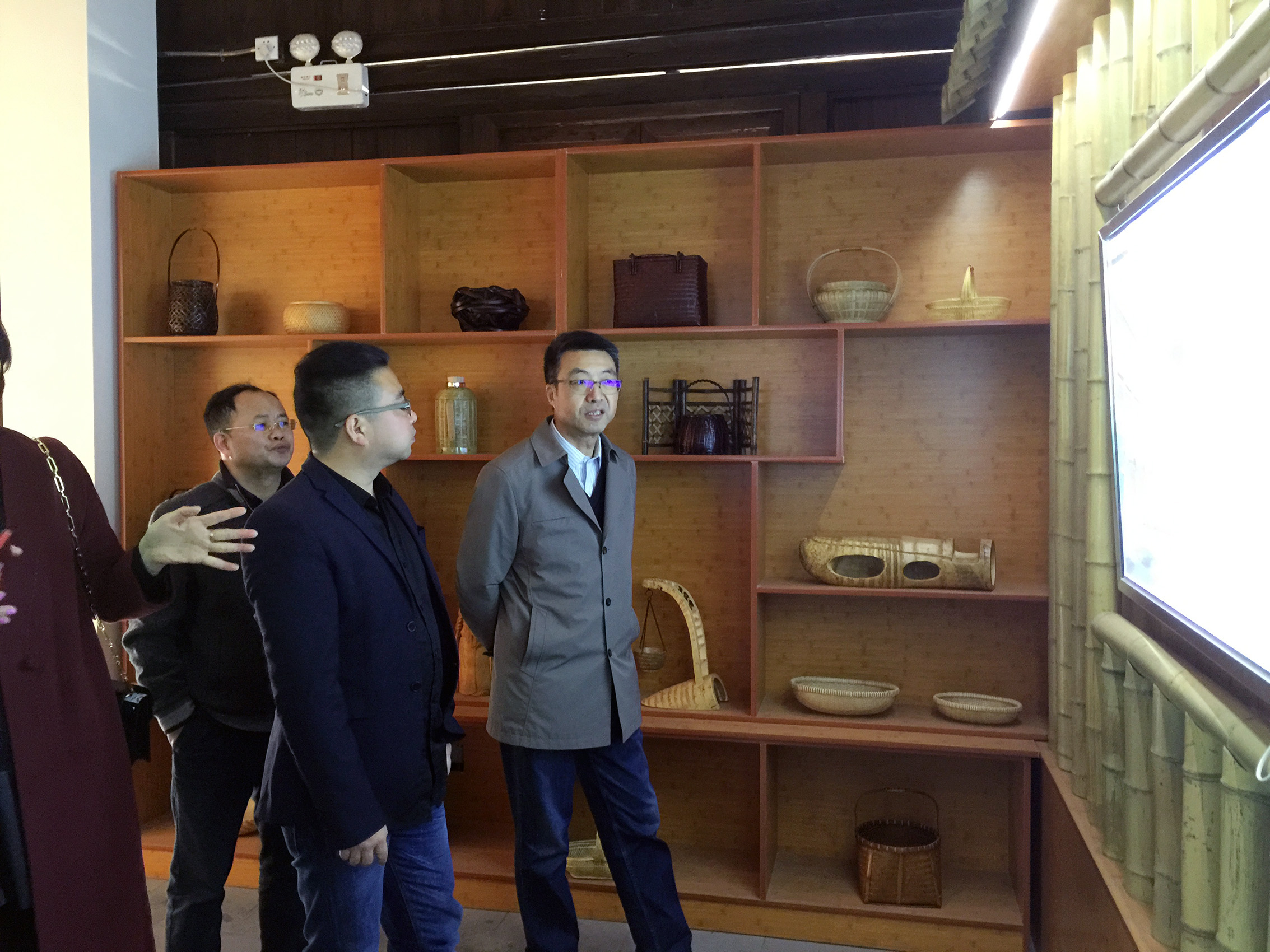 集團公司副總經(jīng)理吳敏帶隊考察余杭百丈鎮(zhèn)文創(chuàng)產(chǎn)業(yè)