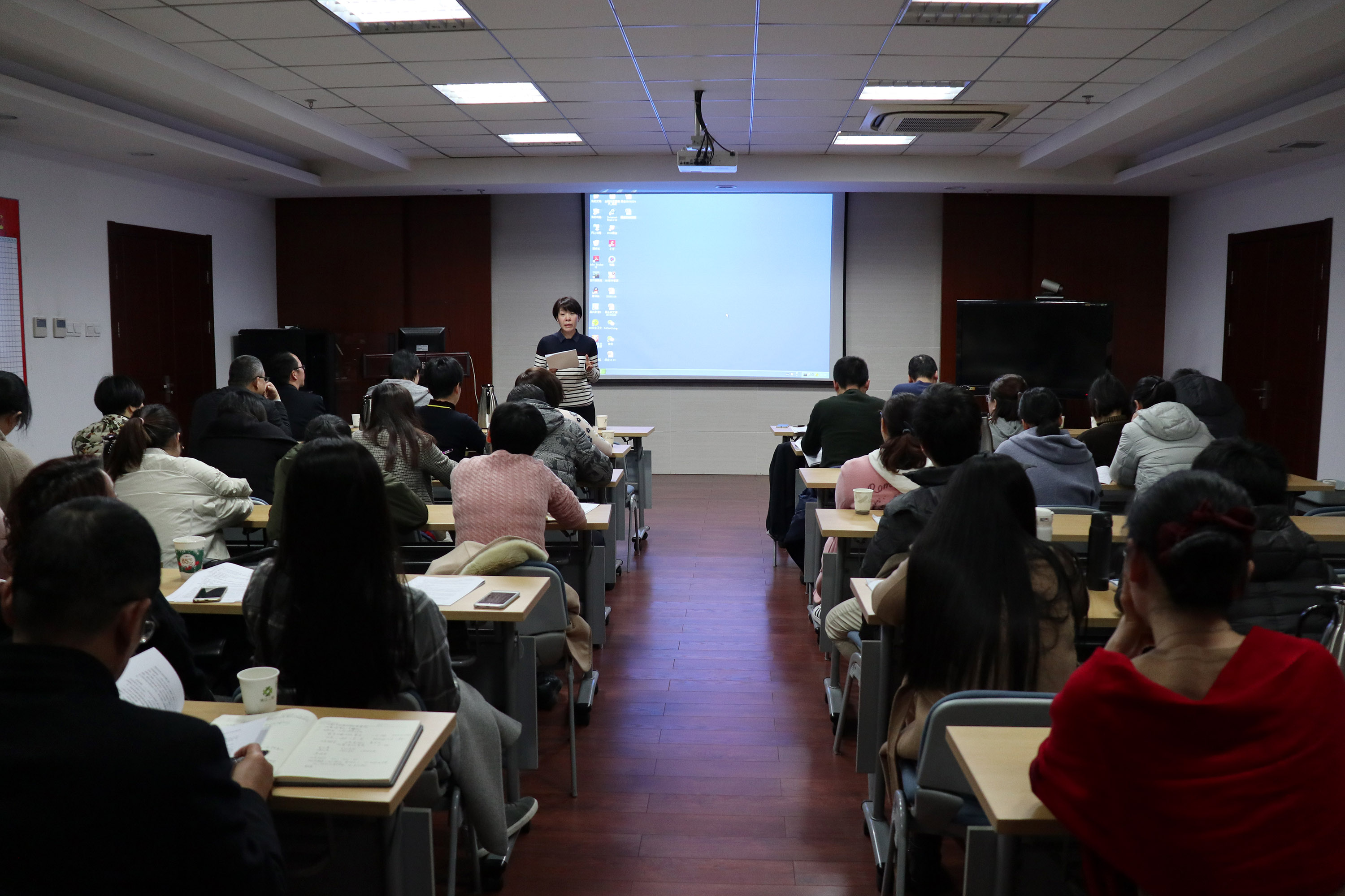 集團(tuán)公司召開年度財(cái)務(wù)決算工作暨財(cái)務(wù)報(bào)銷培訓(xùn)會(huì)議