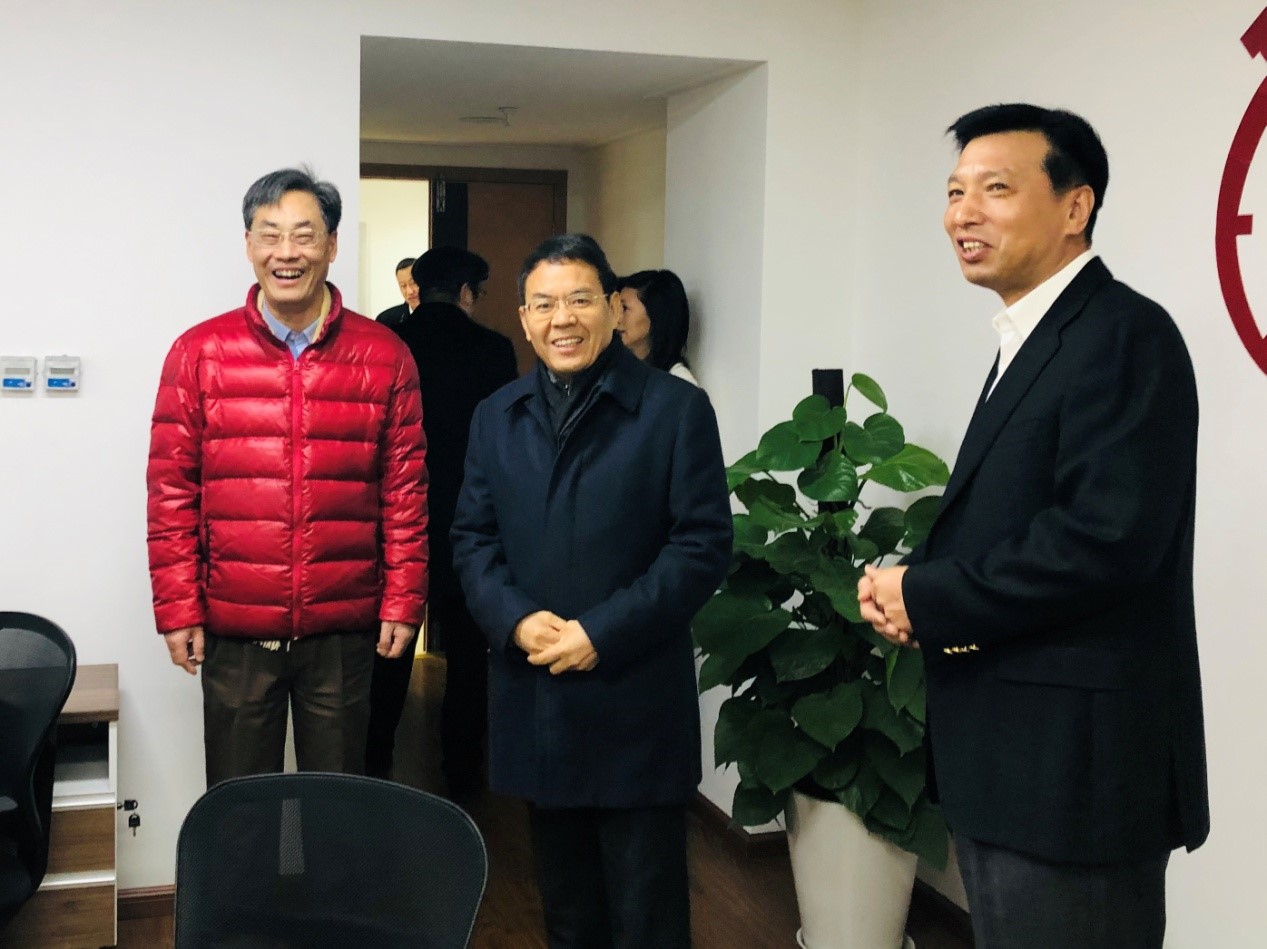 集團(tuán)公司領(lǐng)導(dǎo)新年走訪藝創(chuàng)公司