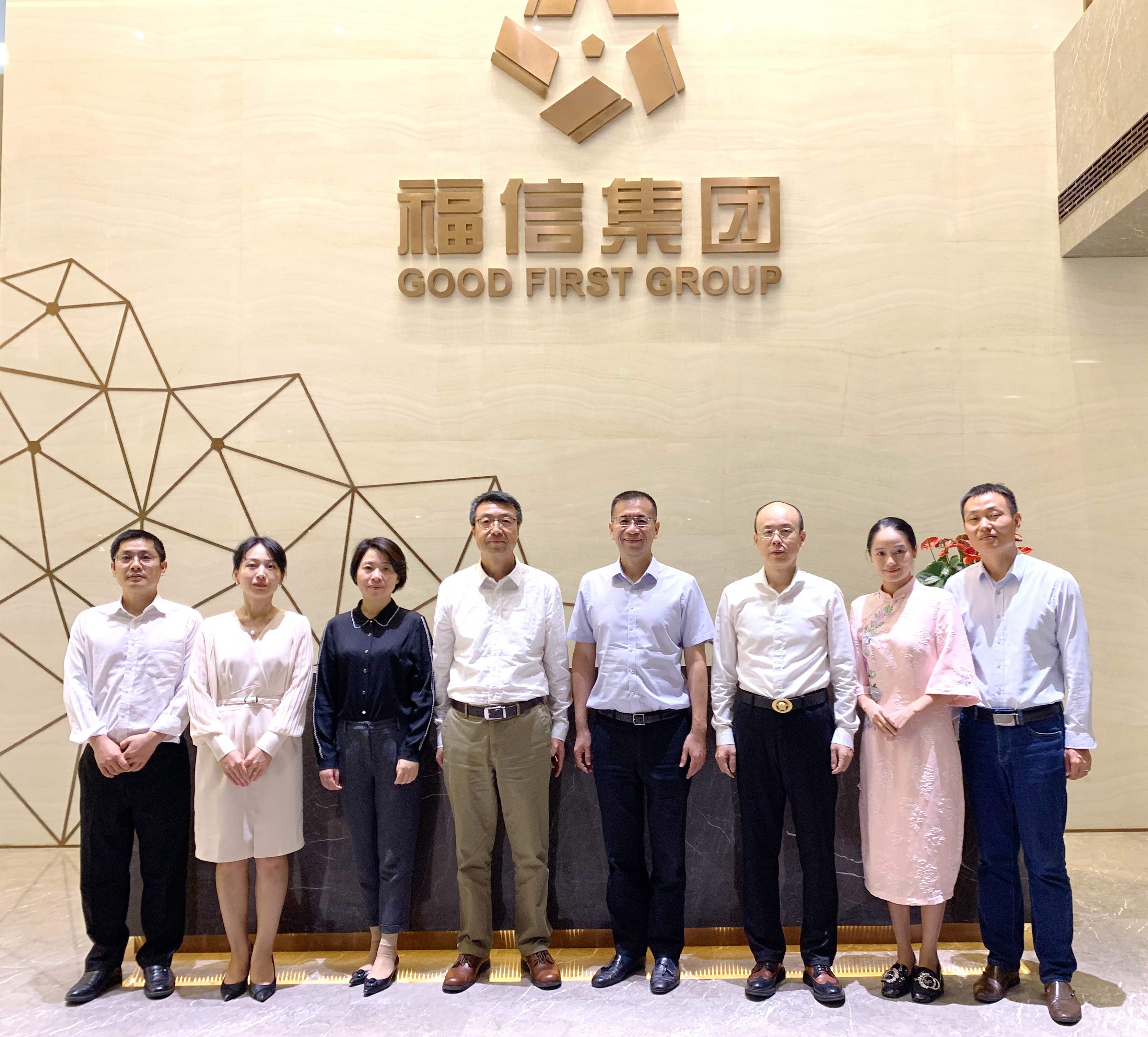 吳敏一行赴廈門考察工藝美術(shù)文化產(chǎn)業(yè)發(fā)展情況