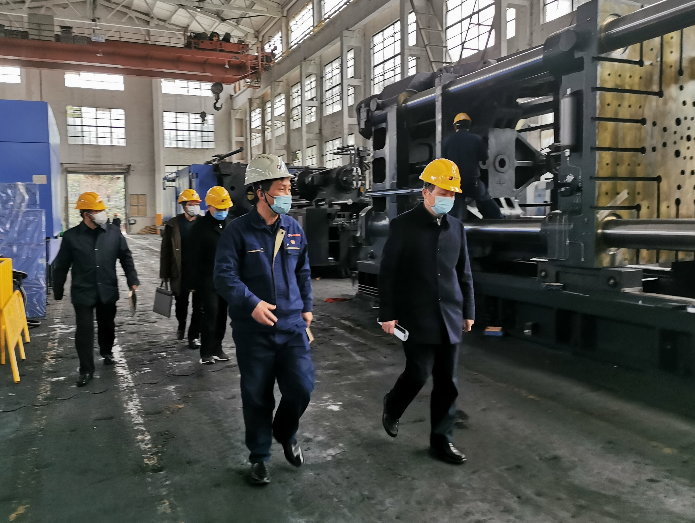 虞岳明調研指導申達公司抗擊疫情及復工復產(chǎn)兩手抓工作