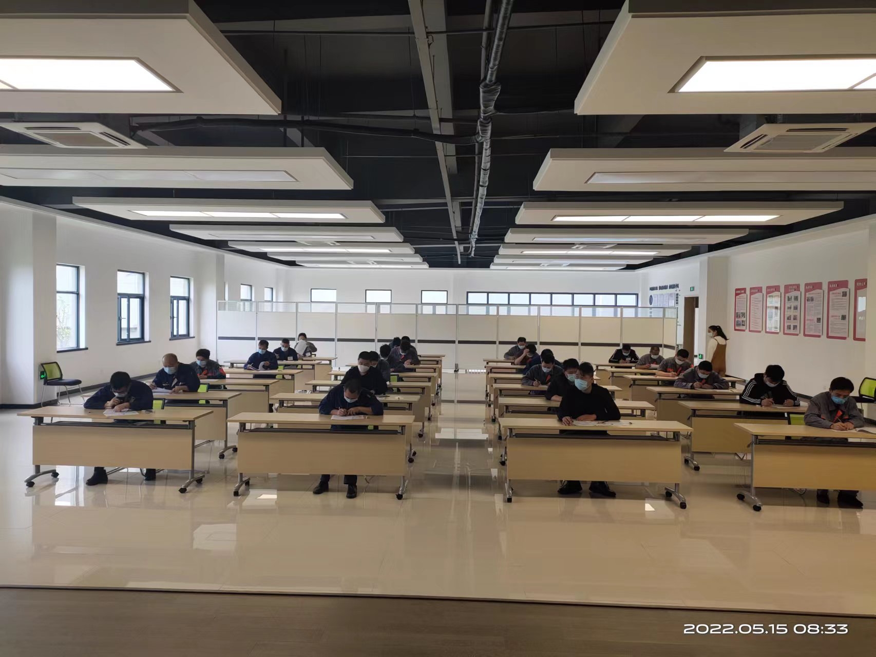 省二輕集團(tuán)申達(dá)機(jī)器公司完成鉗工高級工（三級）技能等級認(rèn)定