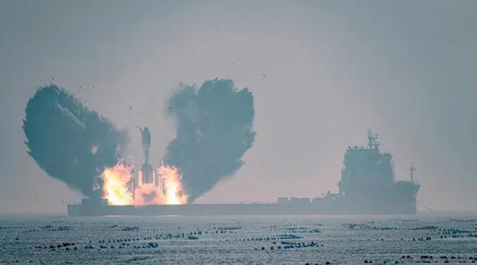 省二輕集團(tuán)所屬國(guó)瑞科技配套海上衛(wèi)星發(fā)射船，助力全球最大固體運(yùn)載火箭首飛成功